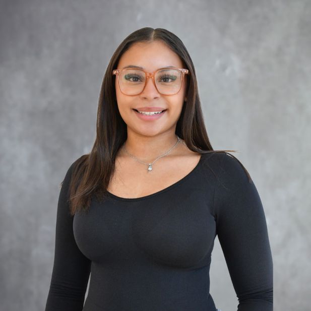 Christyana Serna Christyana Serna